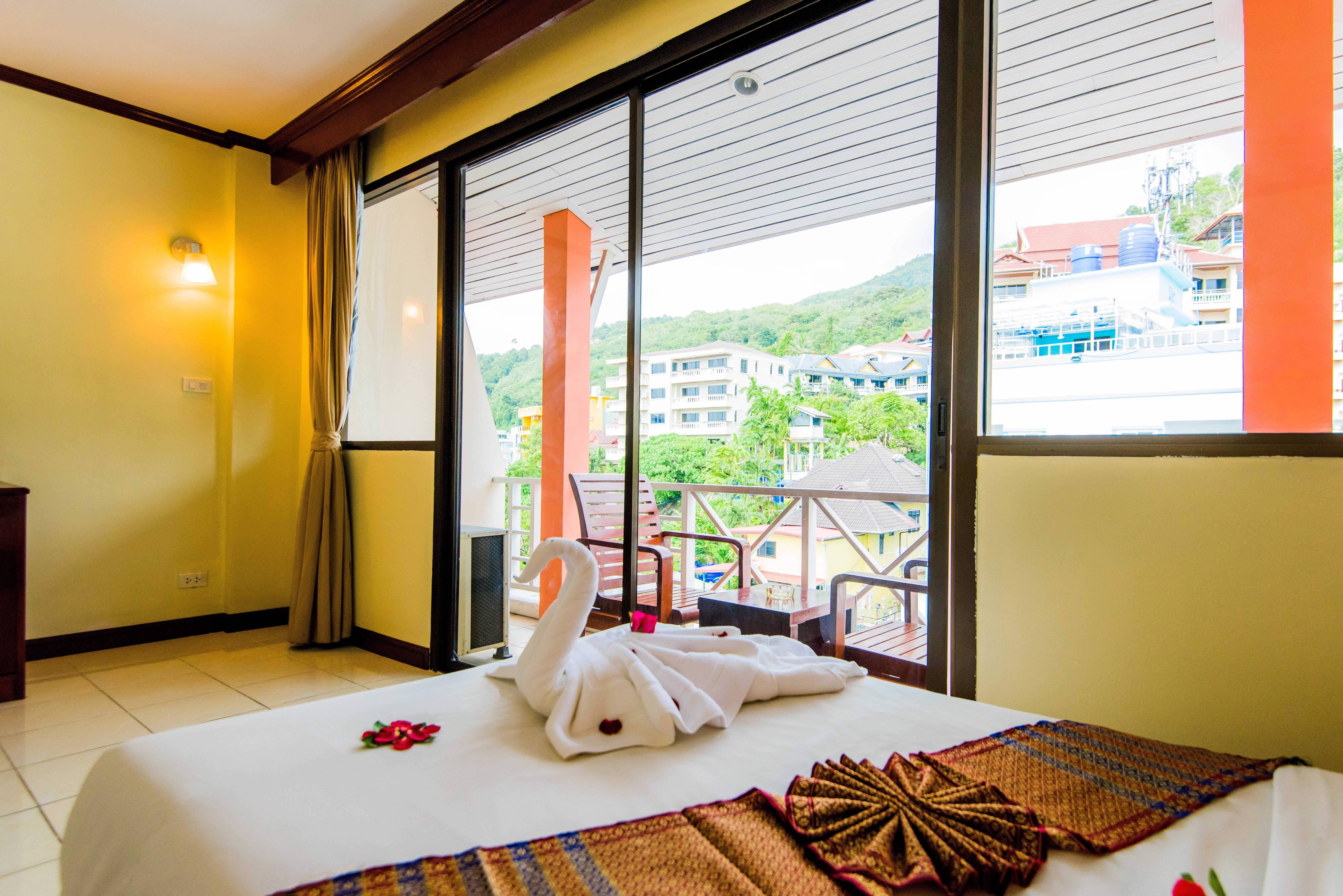 Bauman Ville Hotel Phuket Exterior foto