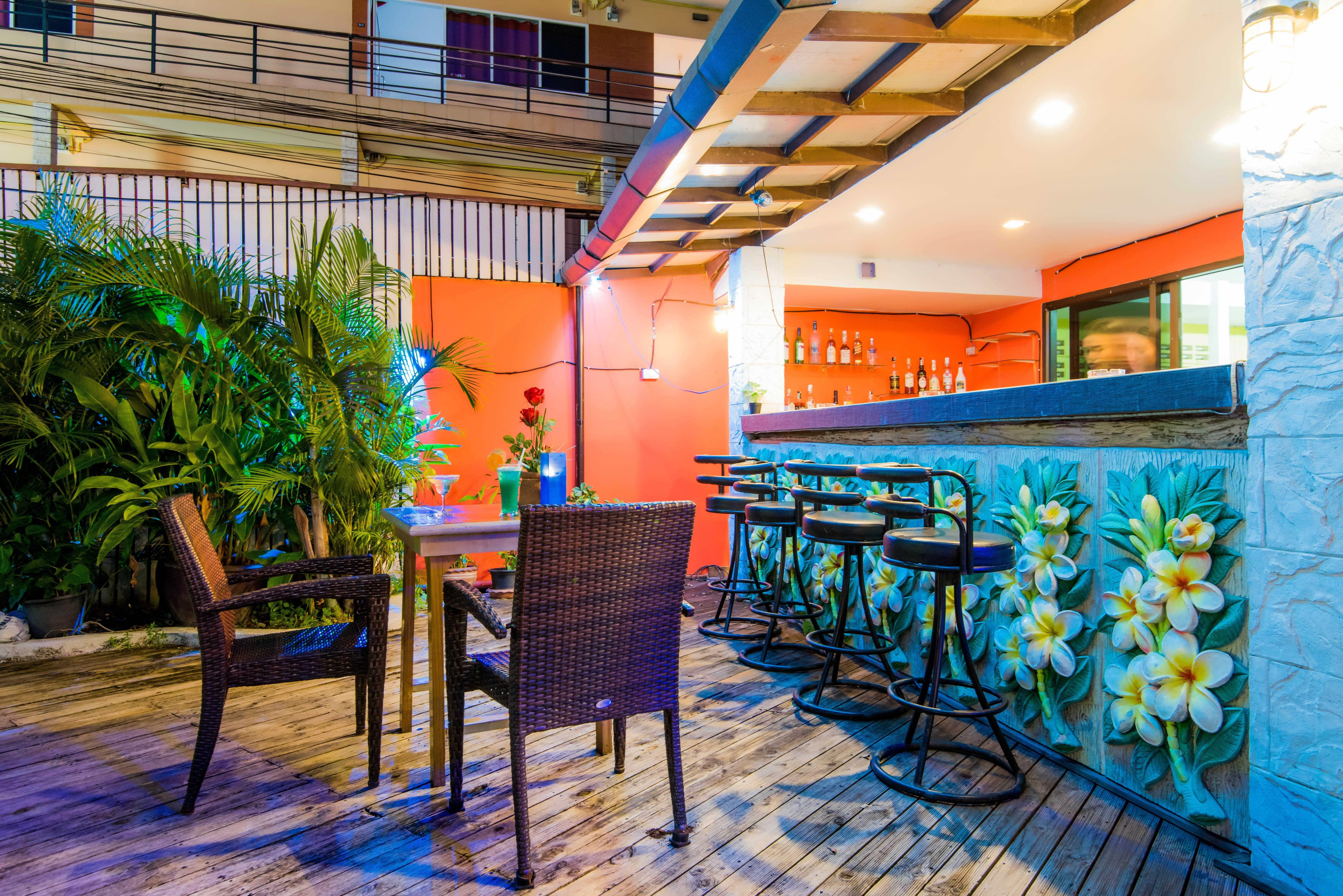 Bauman Ville Hotel Phuket Exterior foto