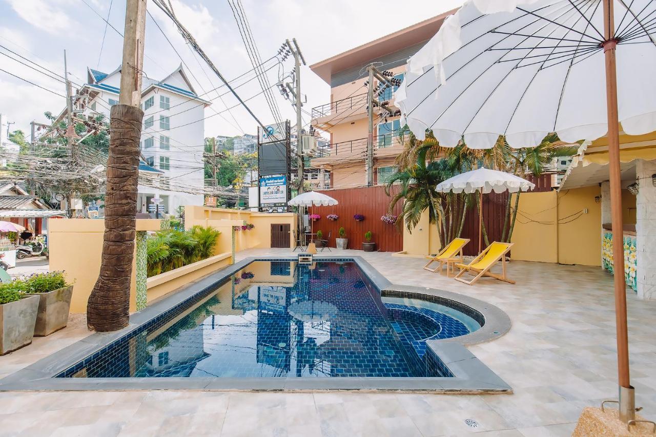 Bauman Ville Hotel Phuket Exterior foto