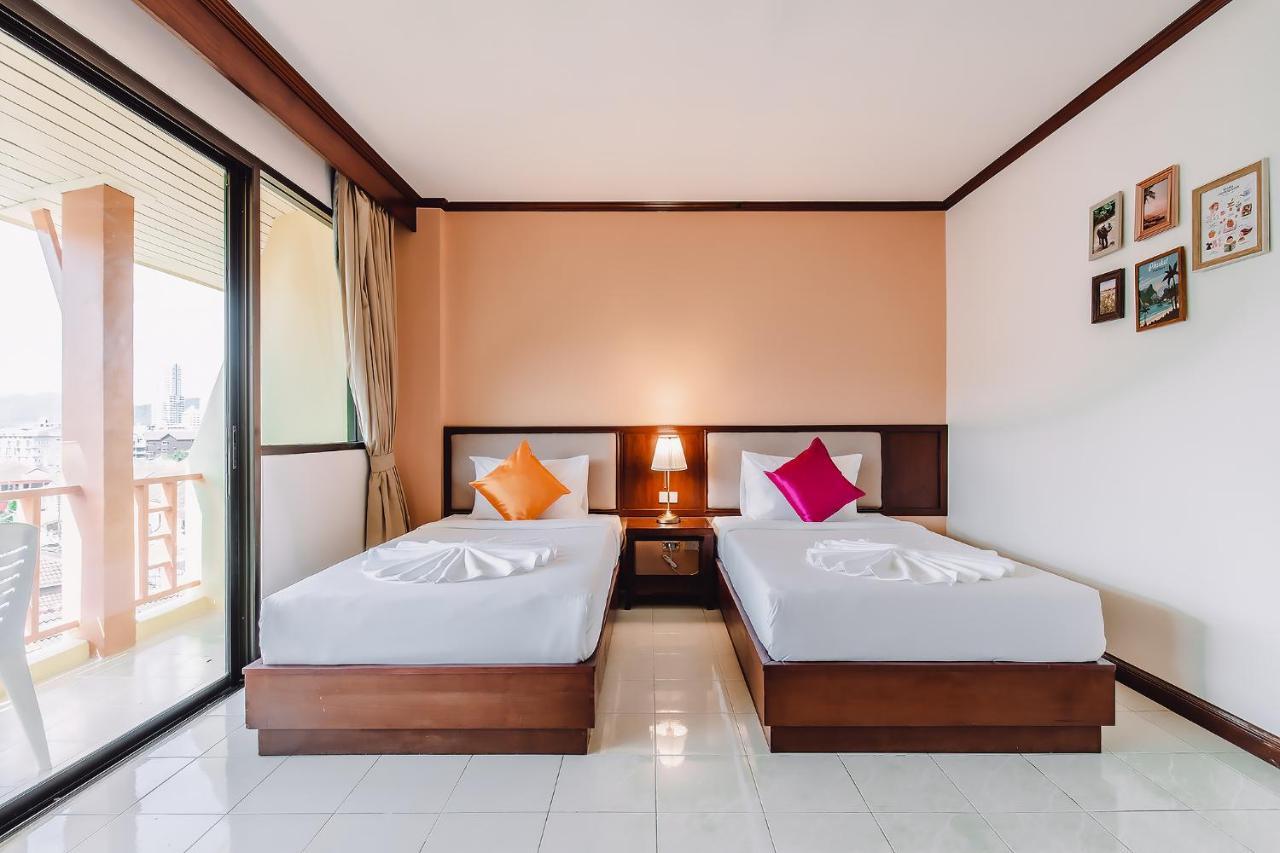 Bauman Ville Hotel Phuket Exterior foto