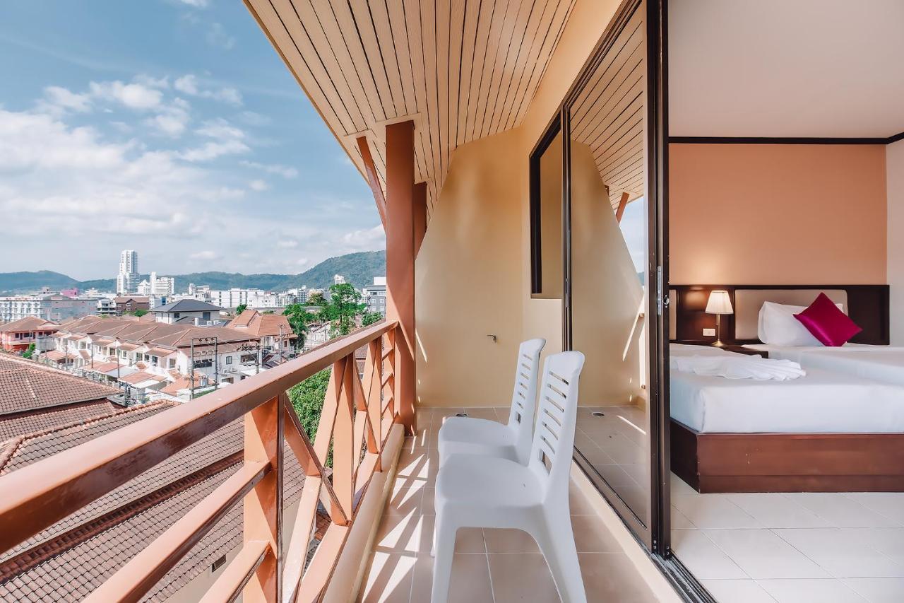 Bauman Ville Hotel Phuket Exterior foto